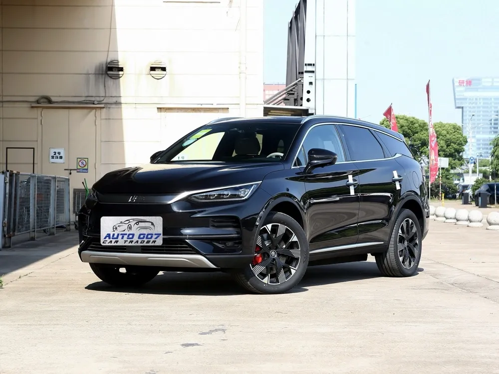 Električni automobil BYD Tang