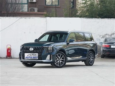 Trumpchi GS8 benzinski automobil